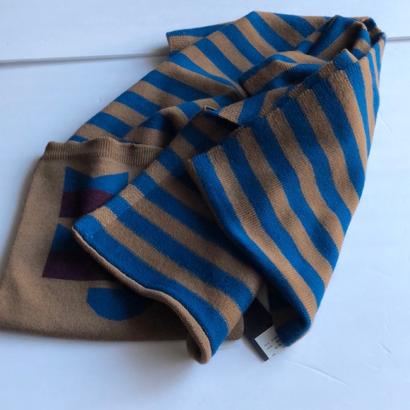 Marc by Marc Jacob Scarf - Picture 6 of 6